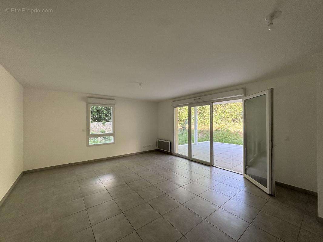 Appartement à MARSEILLE-9E