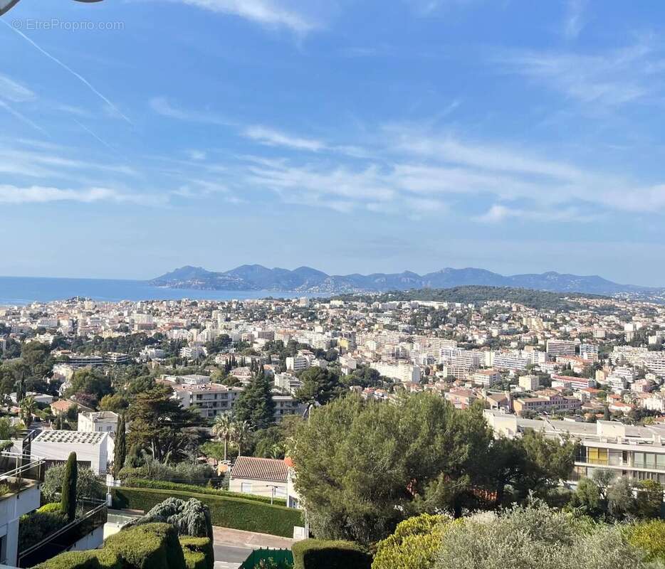 Appartement à LE CANNET