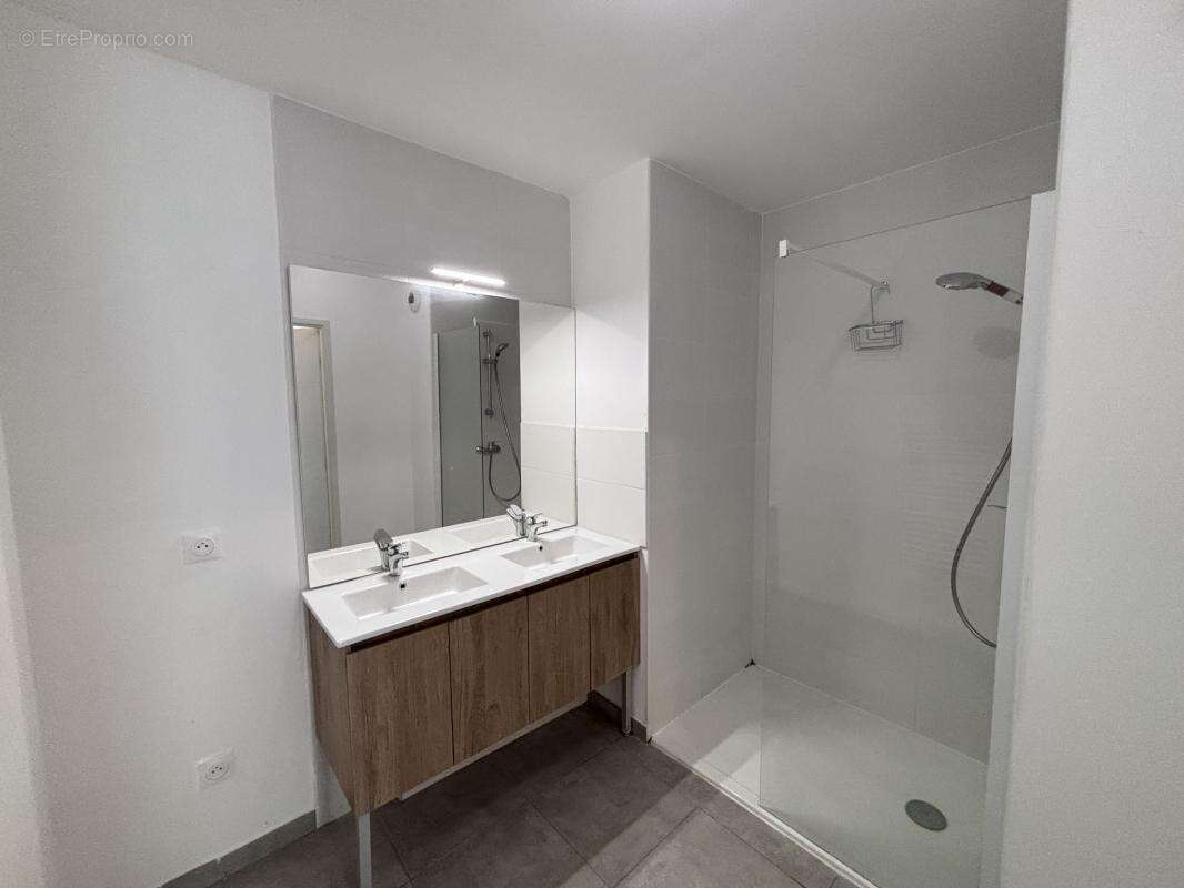 Appartement à MARSEILLE-9E