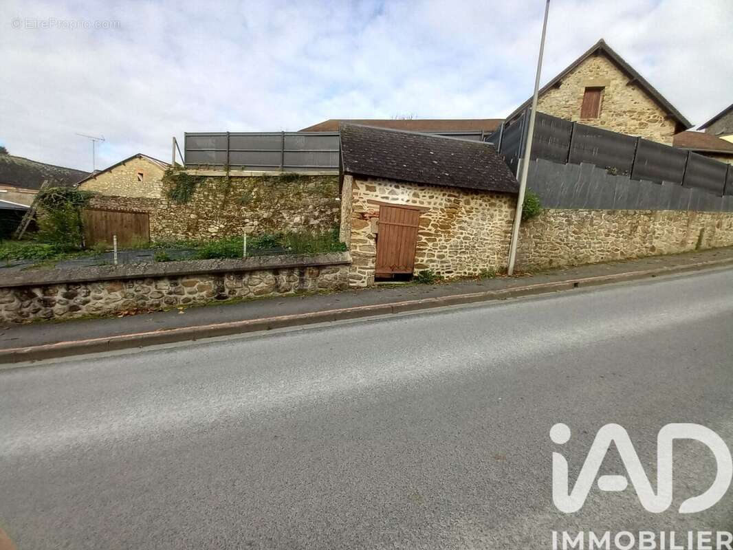 Photo 2 - Maison à VILLAINES-LA-JUHEL