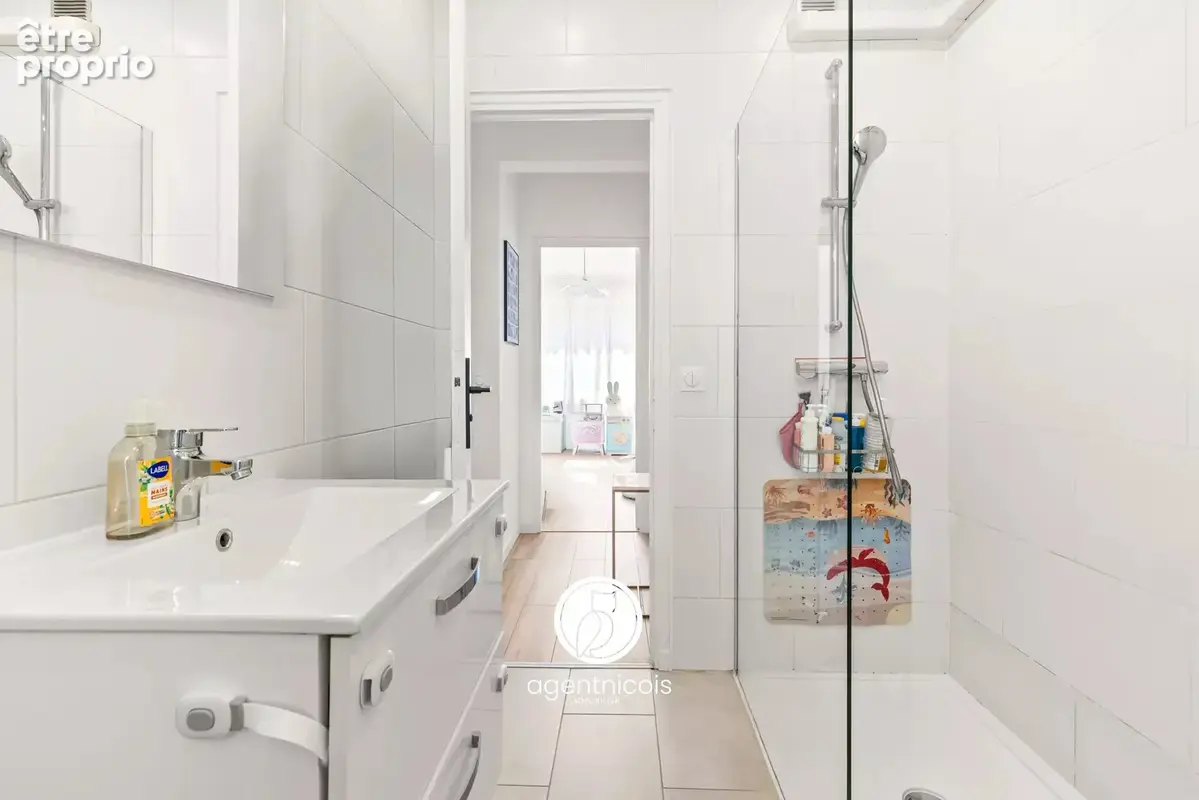 Nice // libération - rue raiberti : 3 pieces / traversant sud-nord / balcons / cave - photo 17