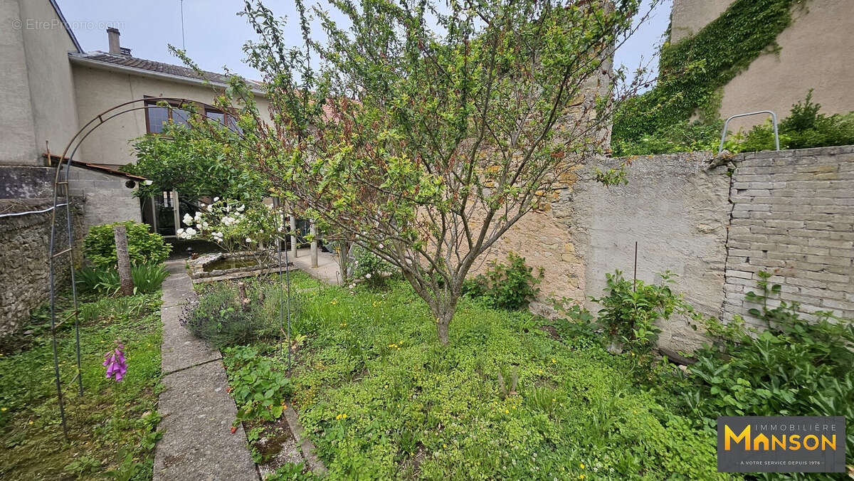 Maison à VARANGEVILLE