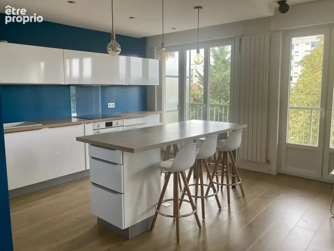 Exclusivité au Vernay - Spacieux T4 familial de 98 m2 - Pièce de vie moderne et lumineuse - DPE C - photo 2