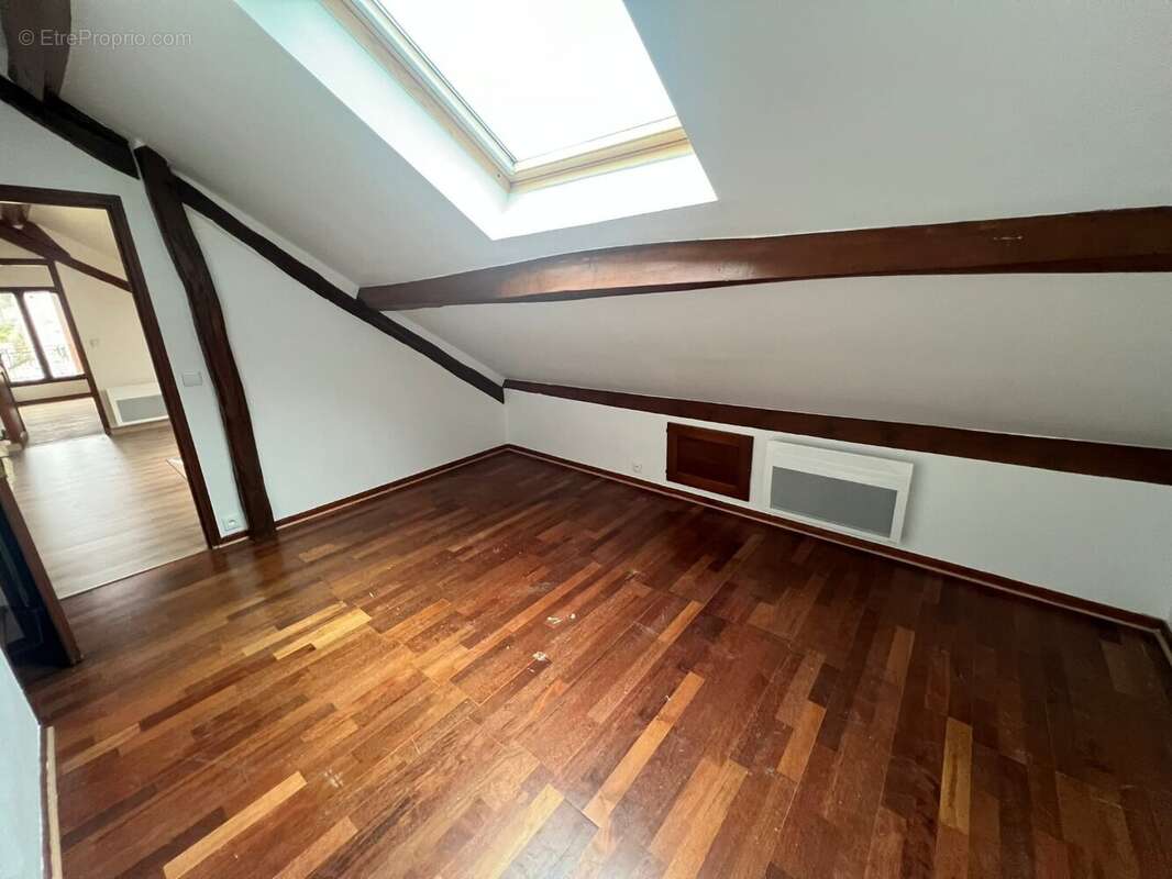 Maison à SAINT-CHERON