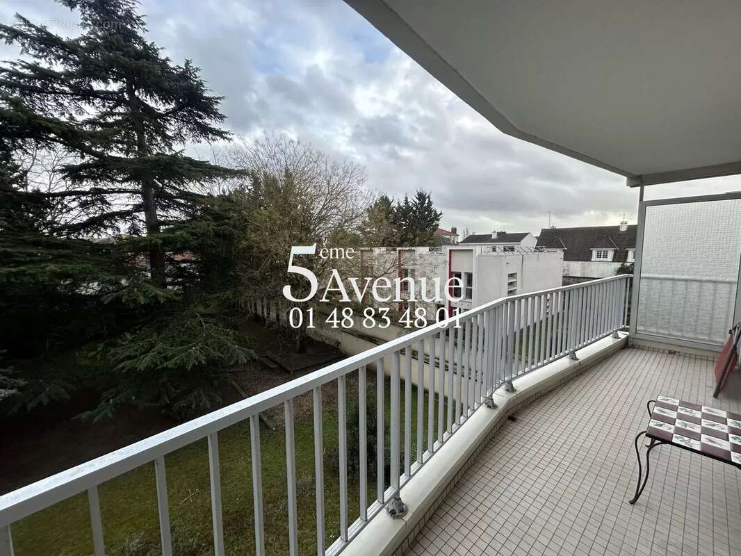 Appartement à SAINT-MAUR-DES-FOSSES
