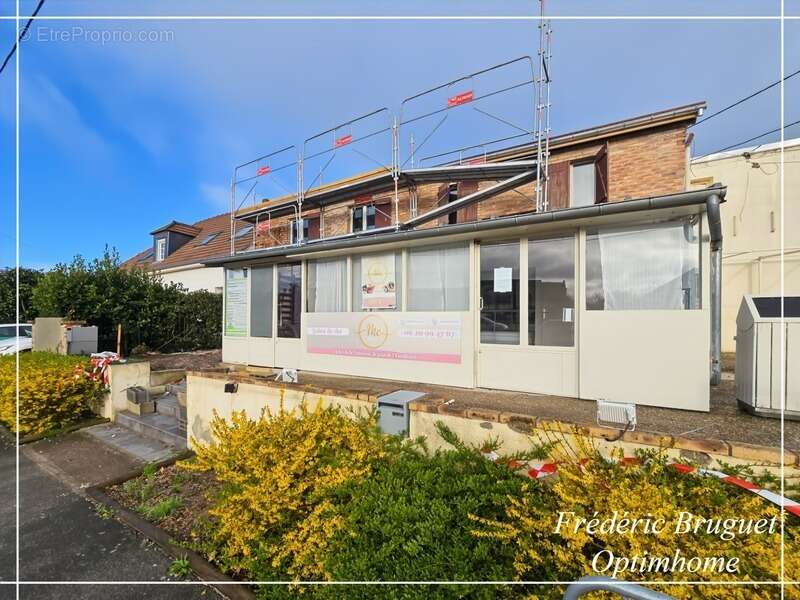 Investissement Locatif: immeuble mixte Commerces/Habitation à Clairoix - photo 2