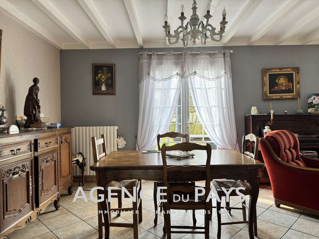Maison à TRIGUERES