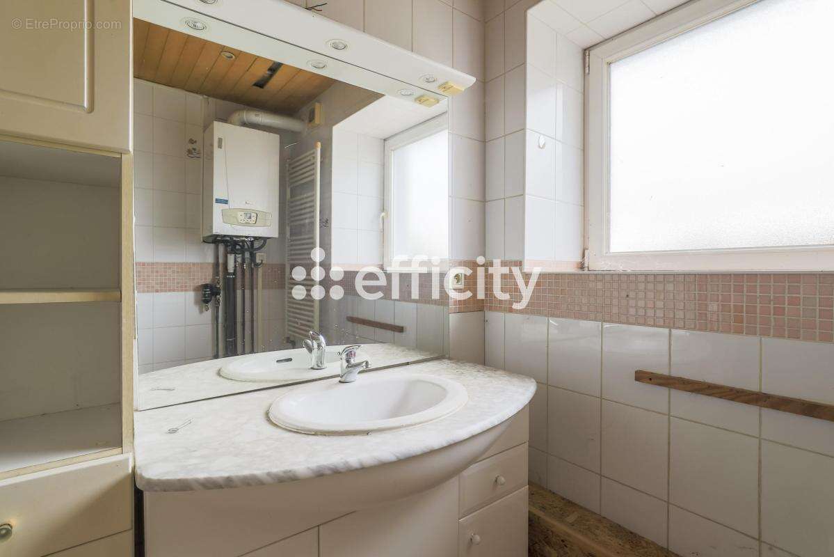 Appartement à HENIN-BEAUMONT