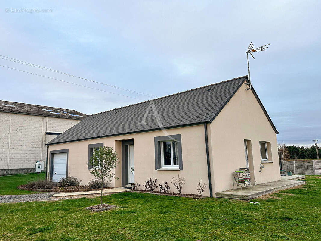 Maison à VIVY