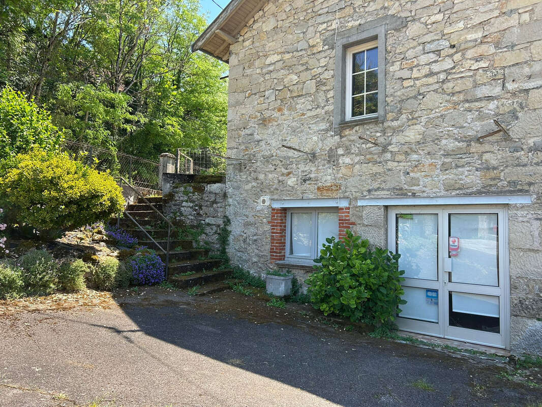 Maison à AMBEYRAC
