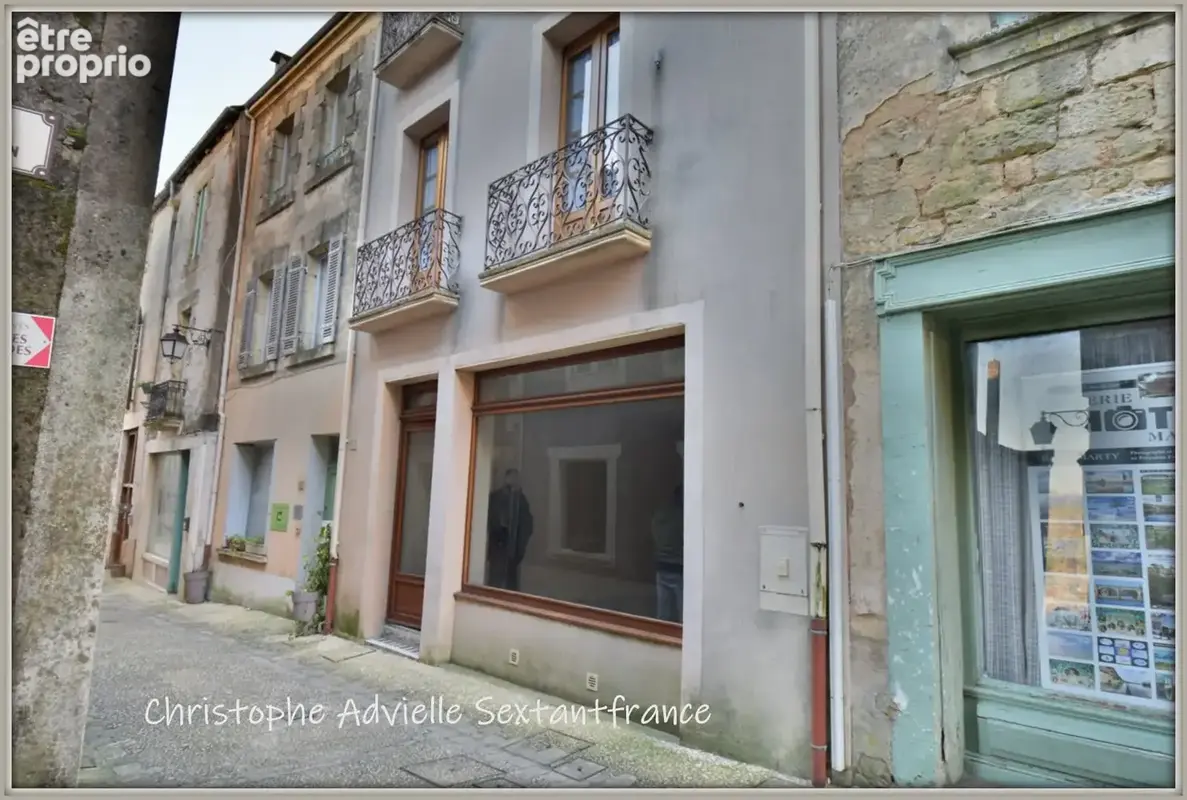 Immeuble , local commercial au RDC, T2 au 1er étage et T3 duplex au 2nd et 3ème, cour devant les appartements - photo 12