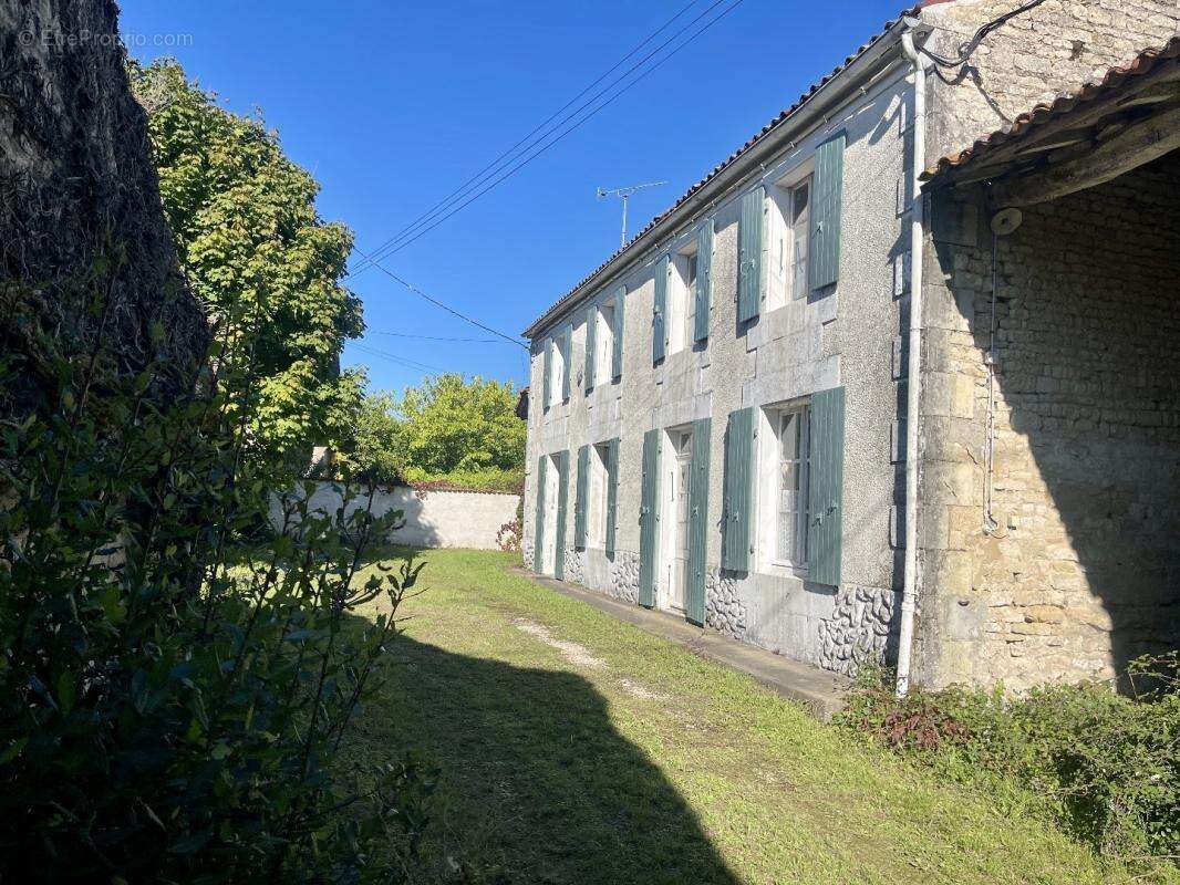 Maison à DOEUIL-SUR-LE-MIGNON
