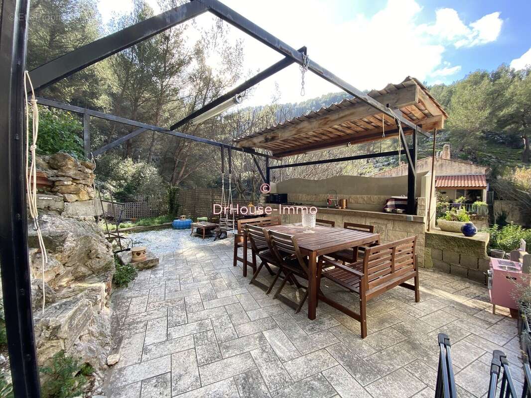 Maison à MARSEILLE-11E