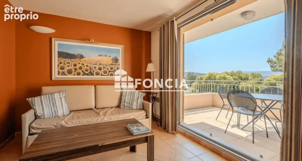 Exclusivité Foncia, joli T2 de 37.6m2 au 1er et dernier étage avec terrasse. Ilot Petrarque - photo 2