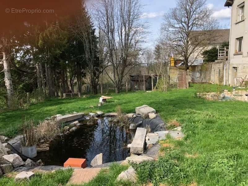 Maison à LE CHAMBON-SUR-LIGNON