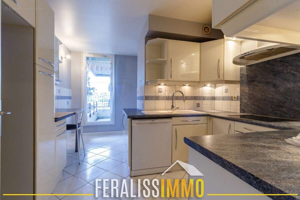 Superbe appartement au sein d'une résidence recherchée. - photo 8