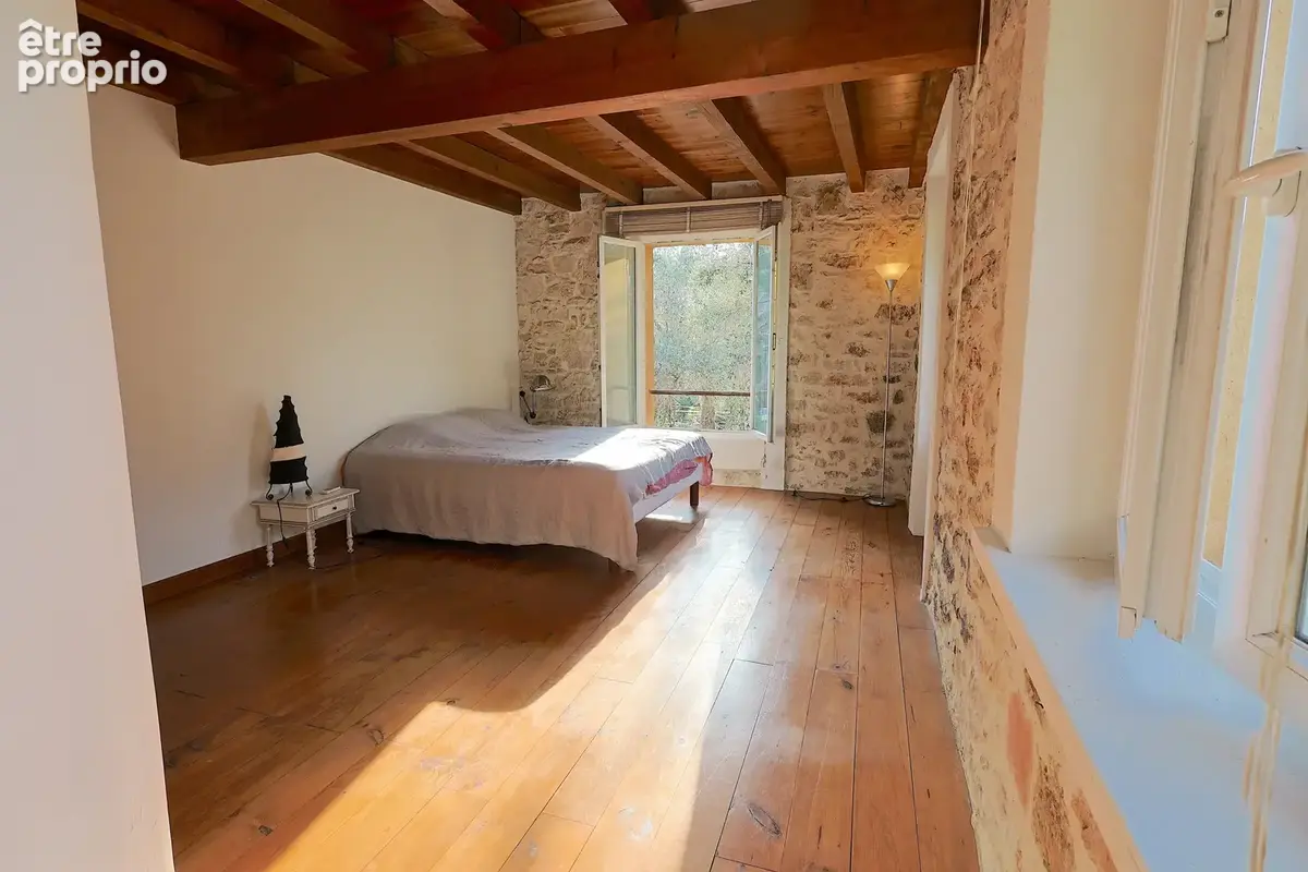 Exclusivité – vallauris – ancienne bergerie rénovée – 193 m² – 5 chambres – piscine - photo 28
