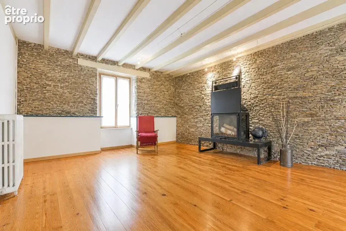 Maison de 6 pièces de 175 m² située à Rezé - photo 3