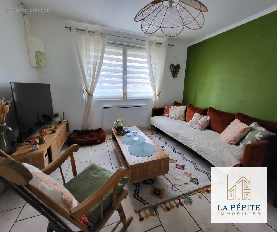 Maison à AULNOYE-AYMERIES