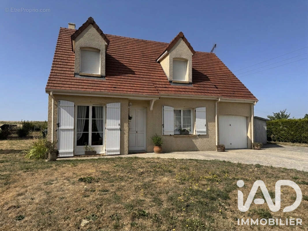 Maison 95 m² à Senantes  - photo 2