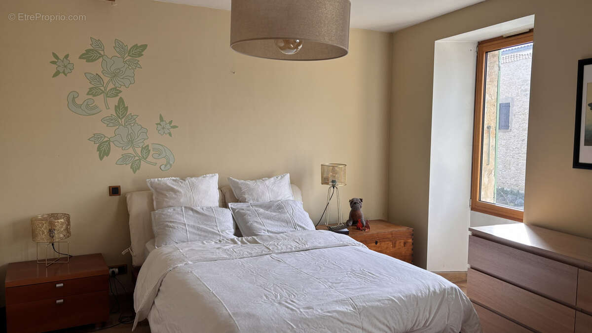 Maison à ETOILE-SUR-RHONE