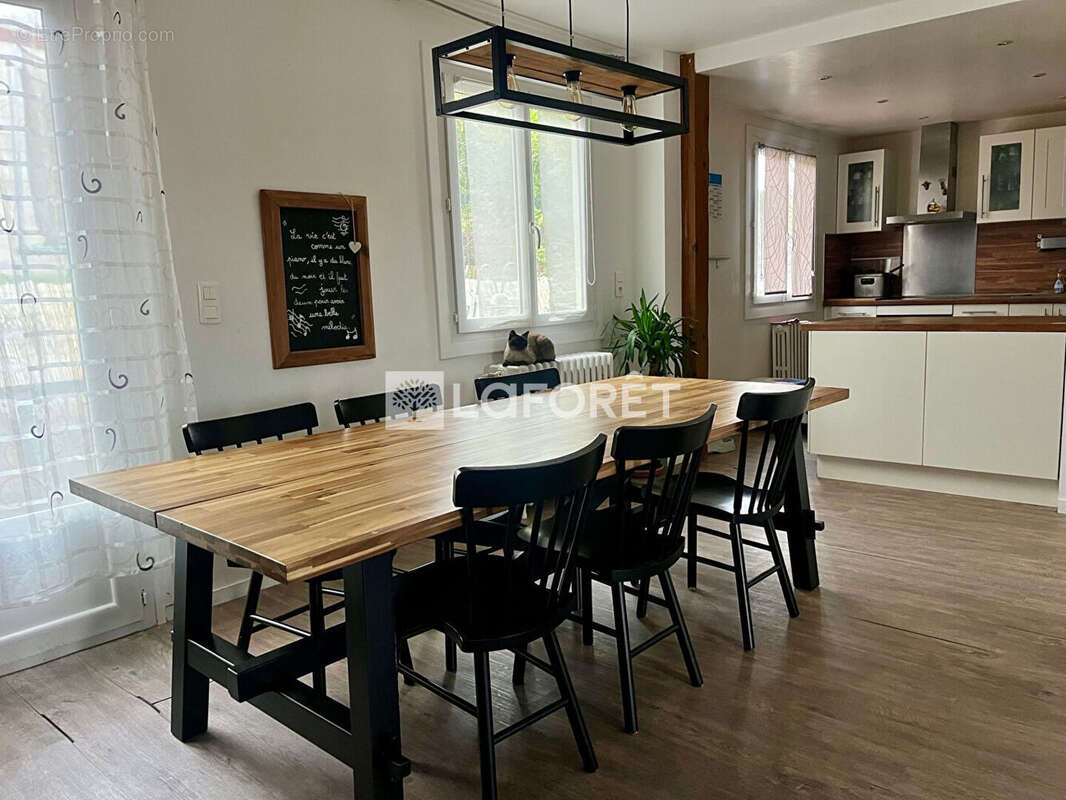 Maison à BALAGNY-SUR-THERAIN