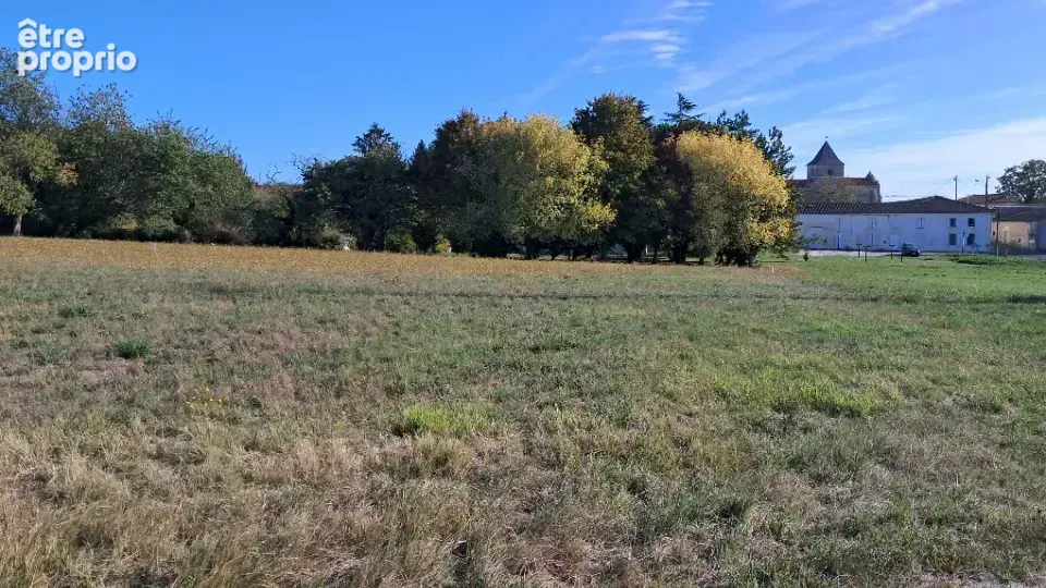 Terrain à MORTIERS