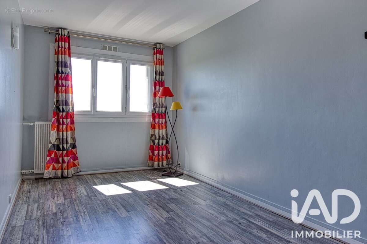 Appartement 84 m² à Taverny  - photo 9