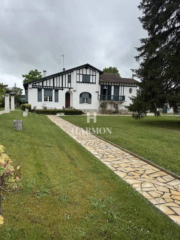 Maison à PUYOO