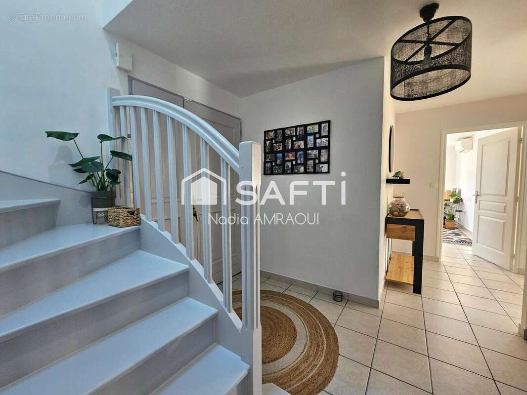 Photo 8 - Maison à SAINT-AVE