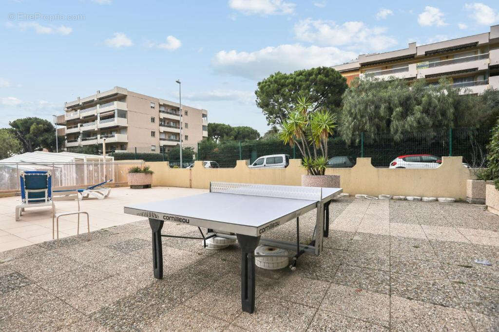 Appartement à SAINT-LAURENT-DU-VAR