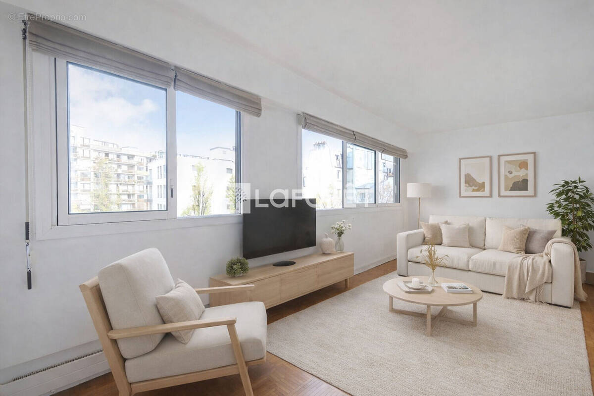 Appartement à PARIS-18E