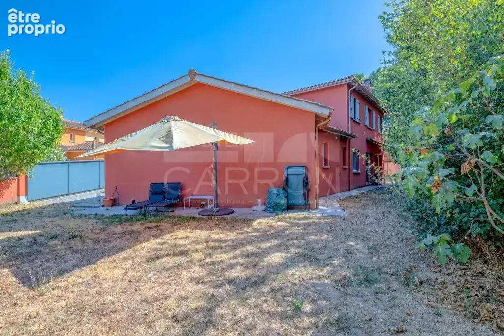 Maison familiale de 155 m² habitables avec 6 chambres et jardin paysagé - photo 14