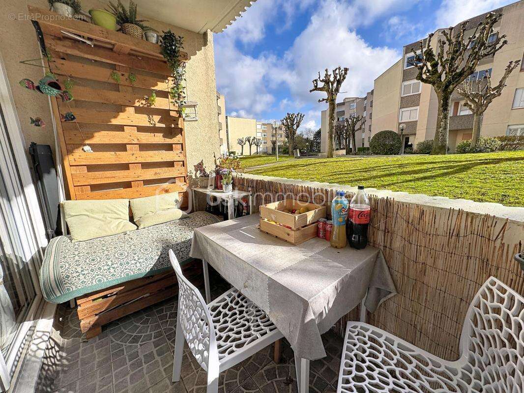 Appartement à MONTIGNY-LE-BRETONNEUX