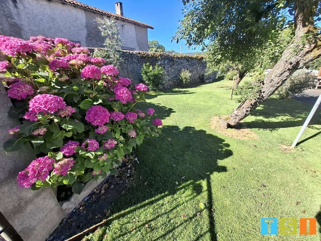 Prox SAINT GAUDENS: villa de plain-pied avec piscine su run terrain de 1215 m². - photo 4