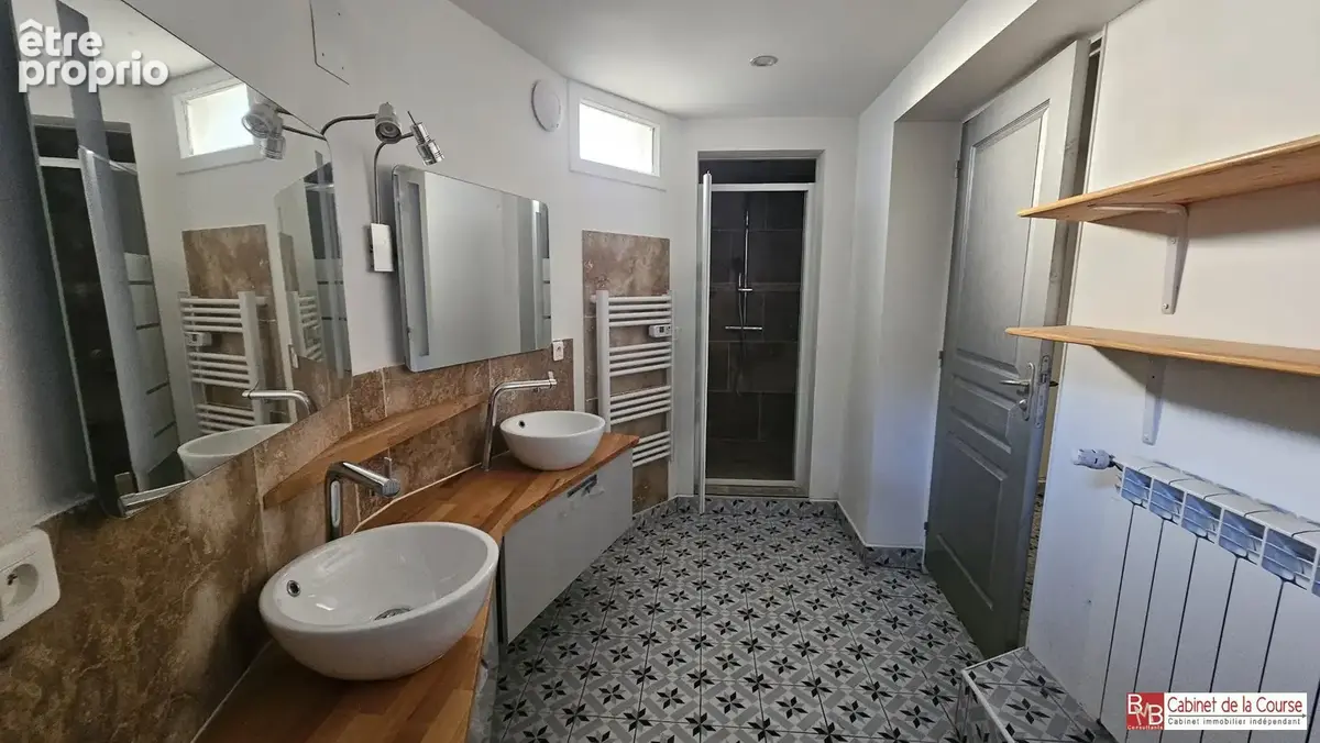 Maison 6 pièces 134 m² à vendre à Ambares-Et-Lagrave (33440) - photo 9