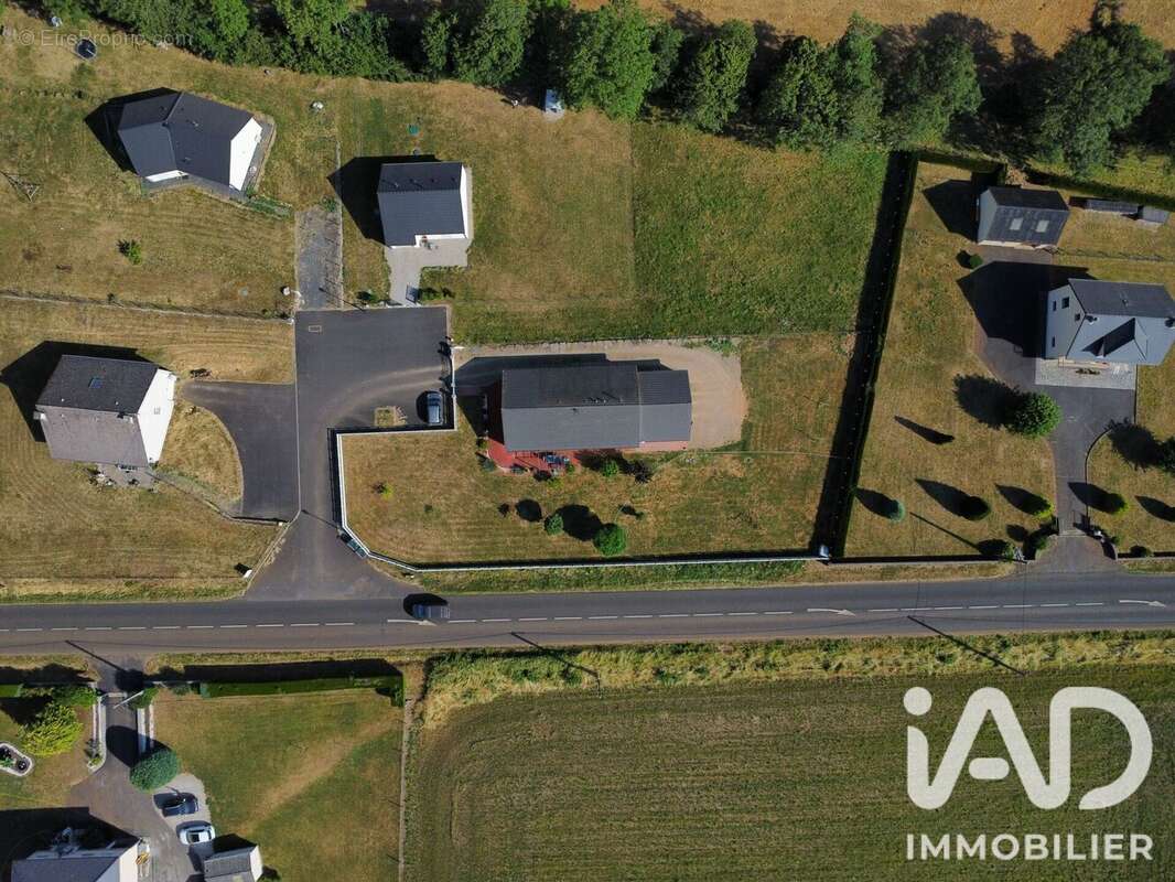 Terrain 942 m² à Chaussenac  - photo 3