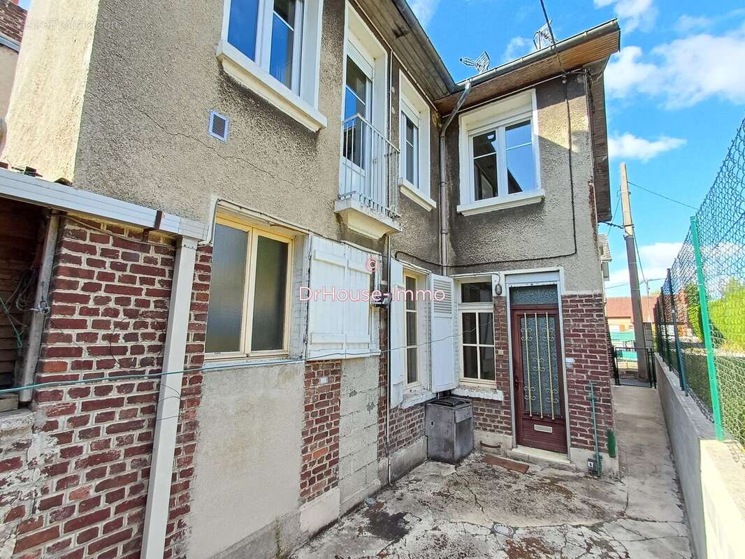 Maison à SAINT-QUENTIN