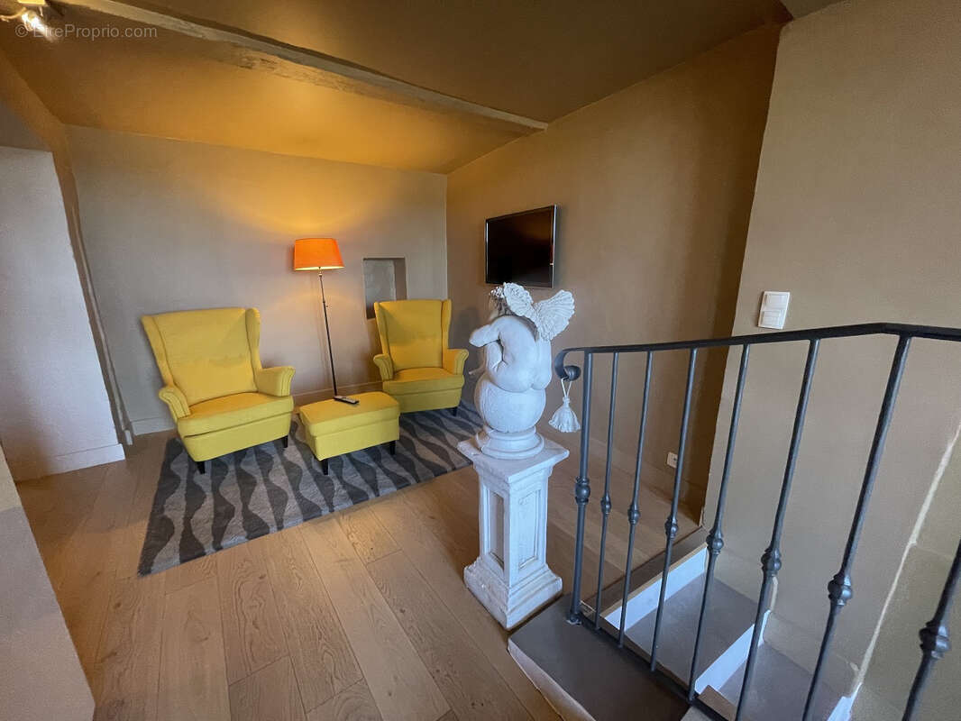 Maison à VAISON-LA-ROMAINE