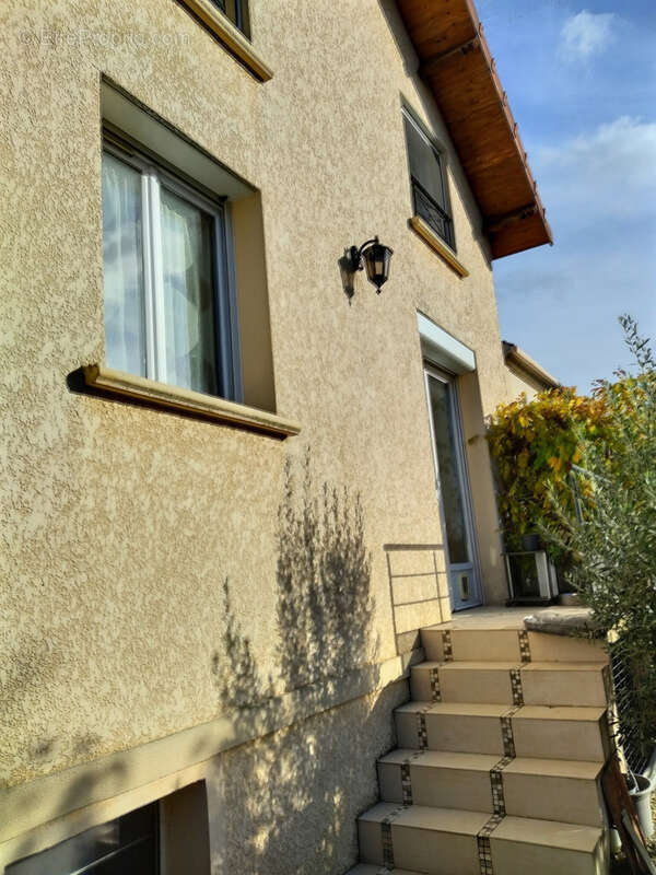 Maison à BOIS-D'ARCY