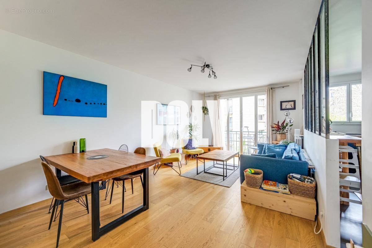 Appartement à PARIS-20E
