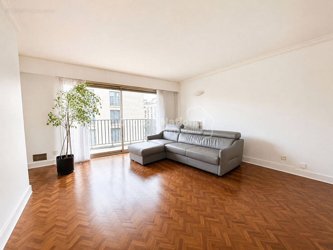 Appartement à VERSAILLES
