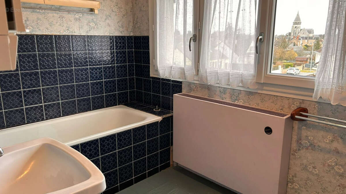 Maison à SAINT-MARCEL