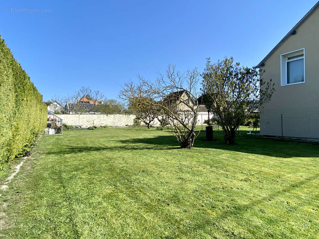 Terrain à DIVES-SUR-MER