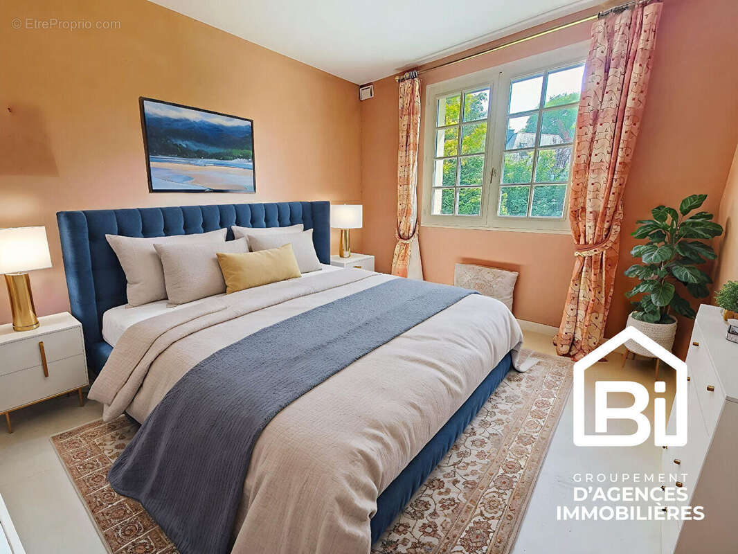 Maison à COLLEVILLE-MONTGOMERY