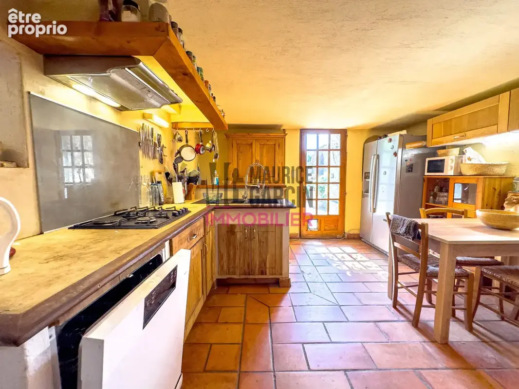 Maison 9 pièces 281 m² à vendre à Cheval-Blanc (84460) - photo 9