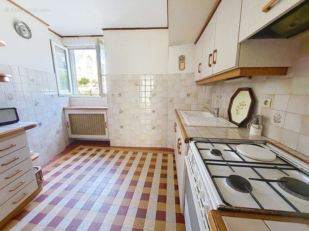 PLOUARET : Maison familiale en pierre à rénover - photo 7