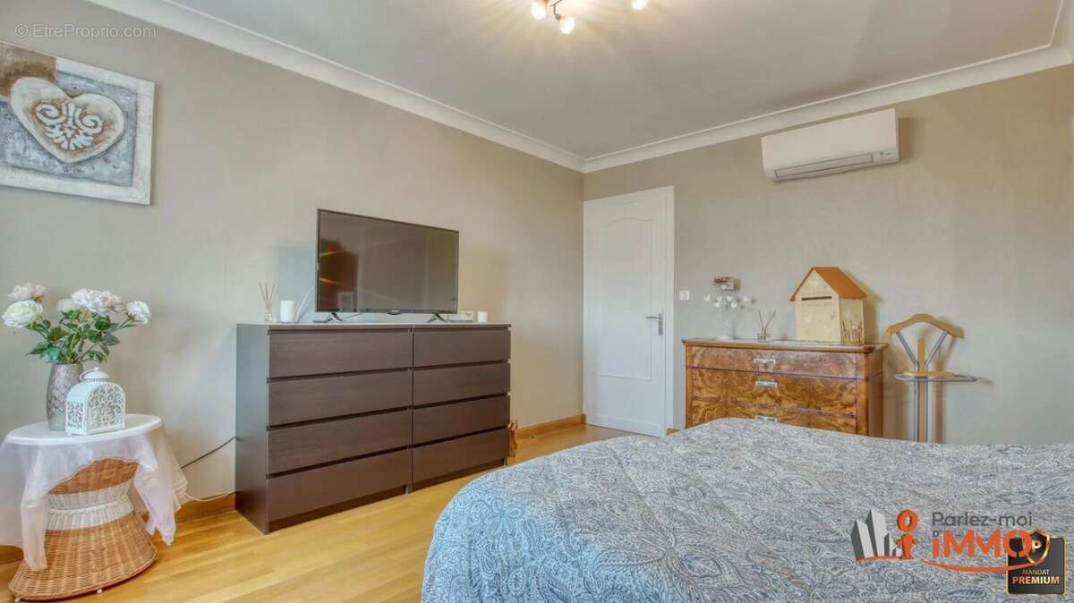 Maison à LA TOURETTE