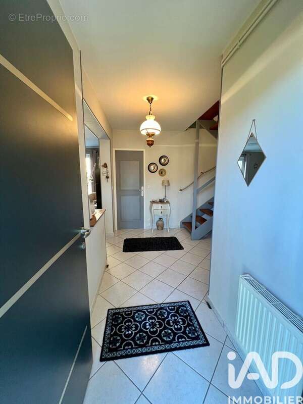 Photo 2 - Maison à SAINT-DOULCHARD