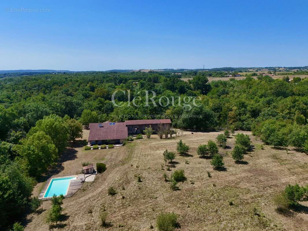 Proche Marmande - Propriété de caractère avec 4,5 hectares, piscine et dépendance - photo 22